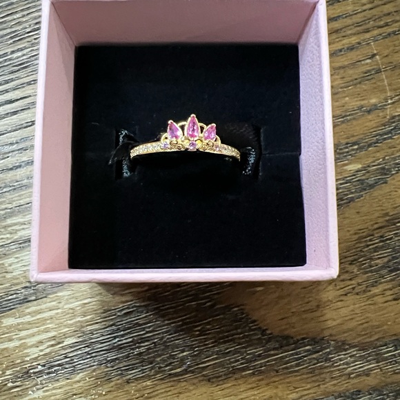 Pandora - Disney, Princess Rapunzel Gold-Plated Tiara Ring 56 - NIB - Size 7.5-8 - Picture 1 of 8